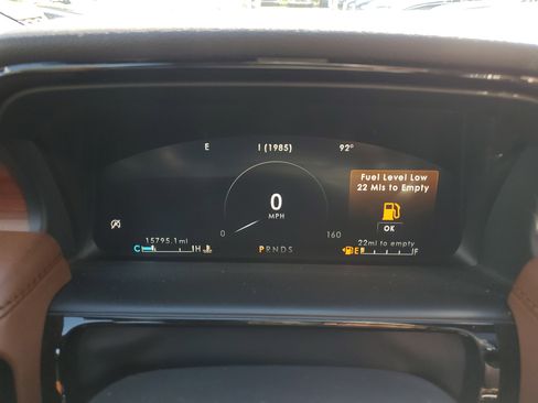 Certified 2023 Lincoln Nautilus Reserve image 22