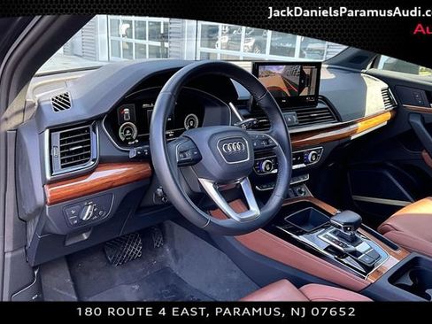 Used 2023 Audi Q5 e Premium Plus w/ Premium Plus Package AWD/4WD image 11