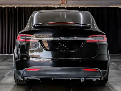 Used 2020 Tesla Model X Long Range AWD/4WD image 13