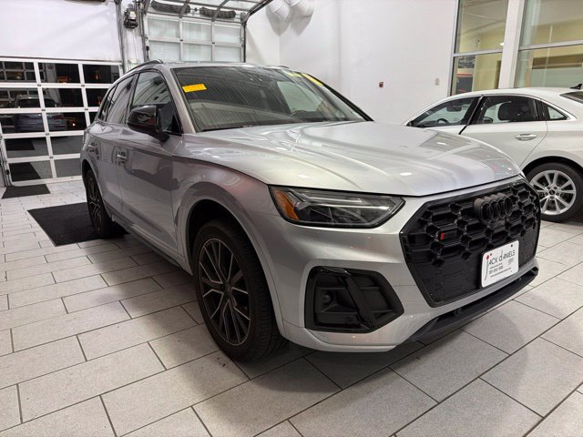 Used 2023 Audi SQ5 Premium Plus w/ Premium Plus Package AWD/4WD image 5