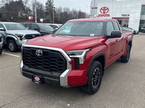 Used 2025 Toyota Tundra SR5 w/ TRD Off-Road Package image 3