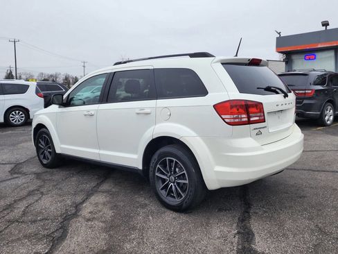 Used 2018 Dodge Journey SE w/ Blacktop Package image 9