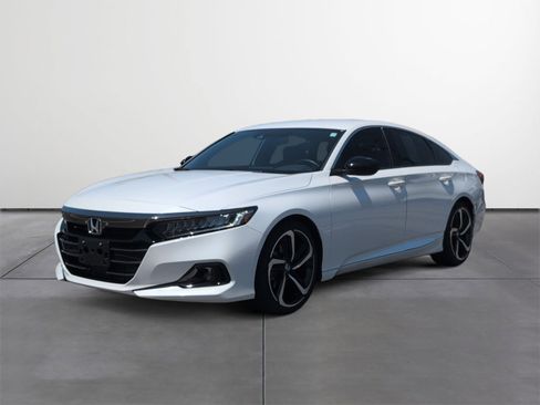 Used 2022 Honda Accord Sport image 2