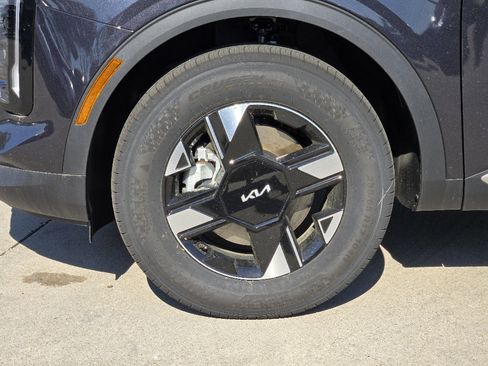 New 2026 Kia Sportage LX image 8