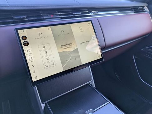 New 2026 Land Rover Range Rover SE image 11