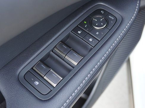 Used 2025 Lexus RX 350 Premium w/ Accessory Package (Z1) FWD image 23
