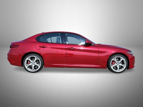 Used 2021 Alfa Romeo Giulia Ti Sport AWD/4WD image 4