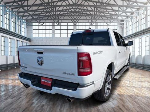 Used 2022 RAM 1500 Laramie AWD/4WD image 3