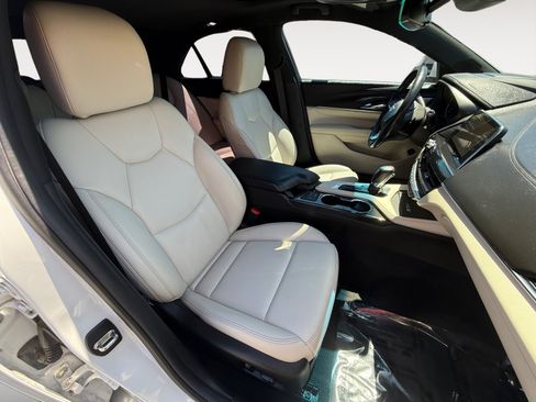 Used 2021 Cadillac CT4 Luxury w/ Sun And Sound Package RWD image 19