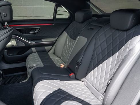 Used 2024 Mercedes-Benz S 580 4MATIC Sedan image 18