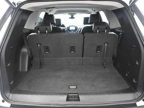 Used 2020 Chevrolet Traverse LT w/ LT Premium Package FWD image 35