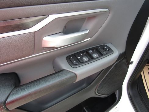 Used 2020 RAM 1500 Big Horn AWD/4WD image 21
