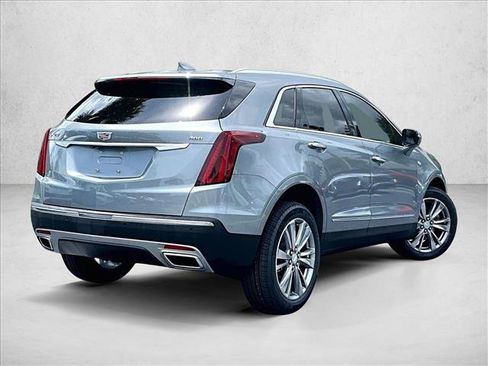 Certified 2023 Cadillac XT5 Premium Luxury FWD image 2