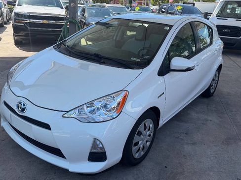 Used 2012 Toyota Prius C One FWD image 1
