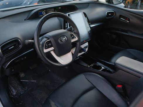 Used 2017 Toyota Prius Prime Advanced image 13