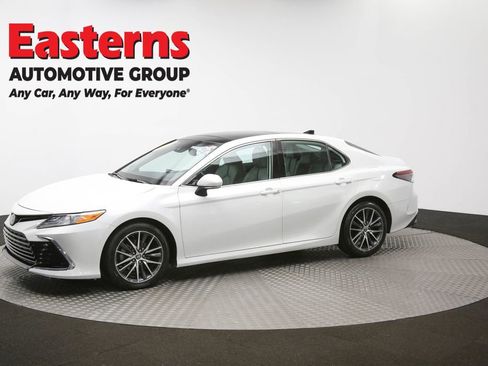 Used 2023 Toyota Camry XLE image 53