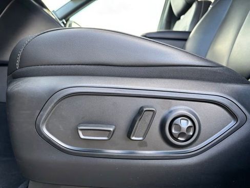 New 2026 Jeep Grand Cherokee Limited image 12