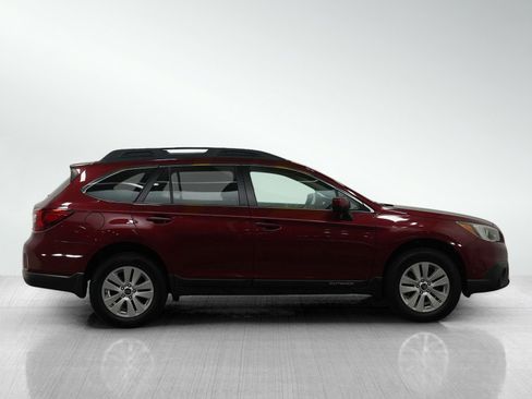 Used 2016 Subaru Outback 2.5i Premium image 6