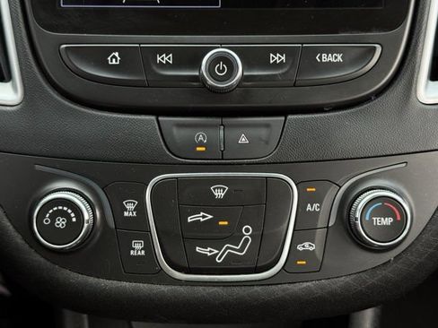Used 2023 Chevrolet Malibu LS FWD image 19