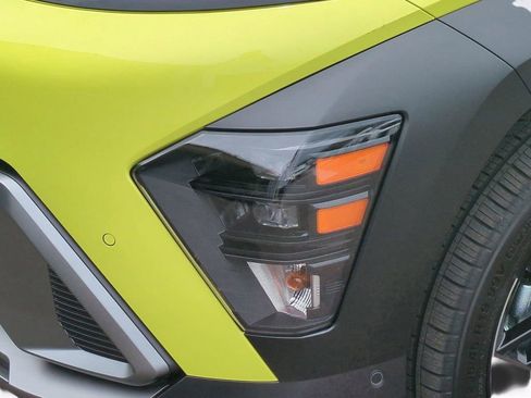 New 2026 Hyundai Kona Limited FWD image 10