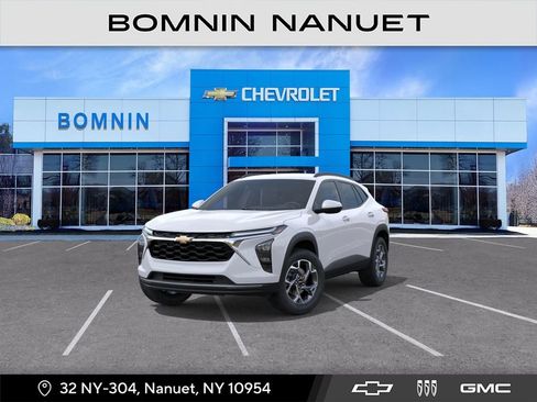 New 2026 Chevrolet Trax LT w/ LT Convenience Package FWD image 1