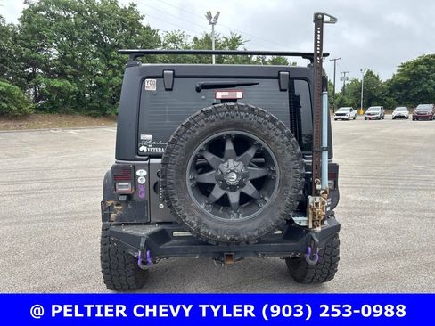 Used 2017 Jeep Wrangler Unlimited Sport w/ Connectivity Group AWD/4WD image 6