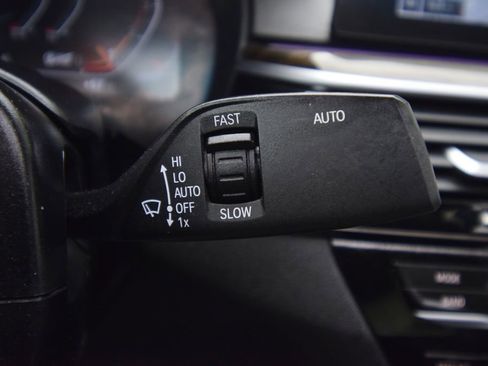 Used 2020 BMW 530i w/ Convenience Package image 42