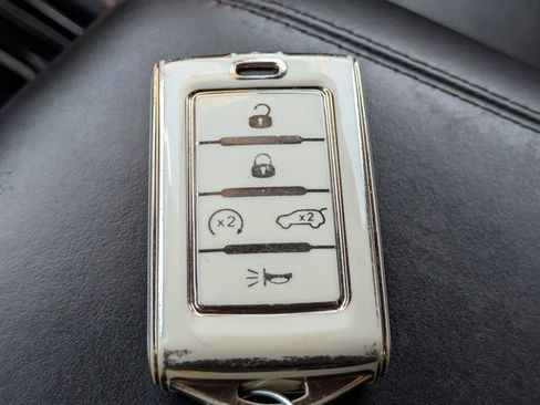 Used 2021 Jeep Grand Cherokee L Summit image 32