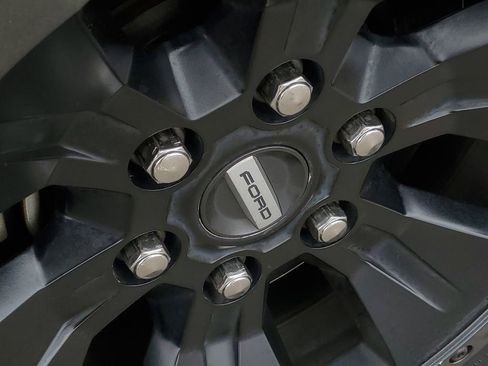 Used 2018 Ford F150 Raptor w/ Equipment Group 802A Luxury image 6