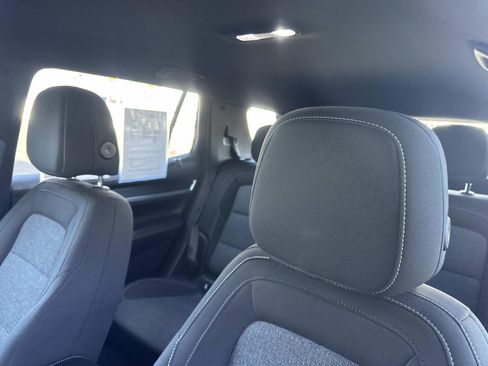 Used 2025 GMC Terrain Elevation image 21