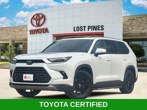 Used 2025 Toyota Grand Highlander FWD image 1