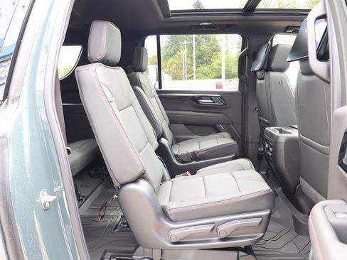 New 2026 Chevrolet Suburban RST w/ RST Capability Package AWD/4WD image 42