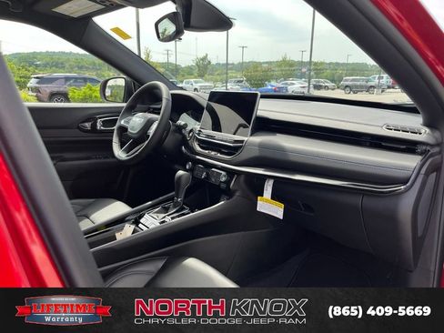 New 2026 Jeep Compass Latitude AWD/4WD image 27