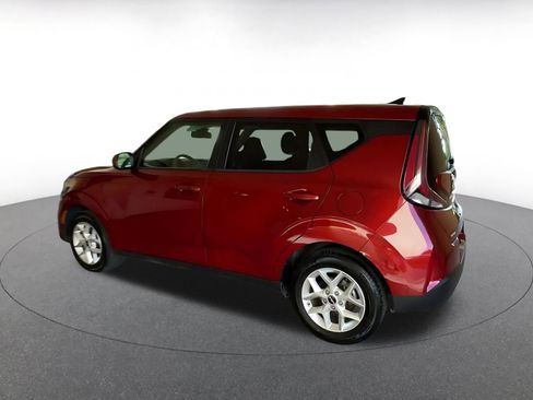 Used 2025 Kia Soul LX w/ LX Technology Package image 10