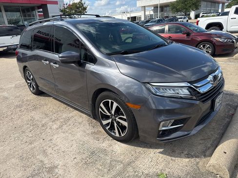 Used 2019 Honda Odyssey Elite image 3