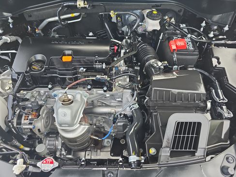 Certified 2025 Honda HR-V Sport image 27