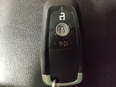 Used 2019 Ford EcoSport SE AWD/4WD image 32