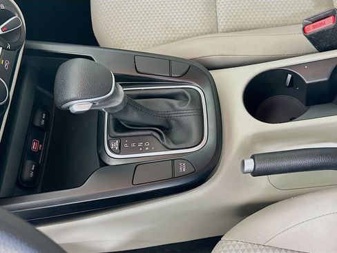 Used 2020 Kia Soul LX image 16