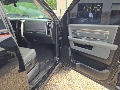 Used 2015 RAM 1500 Big Horn AWD/4WD image 33