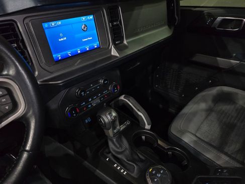 Used 2022 Ford Bronco Outer Banks image 28