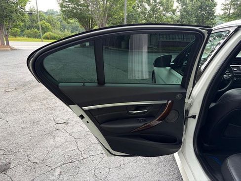 Used 2017 BMW 340i Sedan RWD image 33