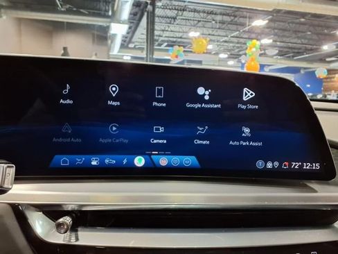 Used 2024 Cadillac Lyriq Luxury image 21