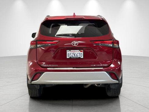 Used 2020 Toyota Highlander Platinum AWD/4WD image 4