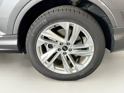 Used 2021 Audi Q7 2.0T Premium w/ Convenience Package AWD/4WD image 11