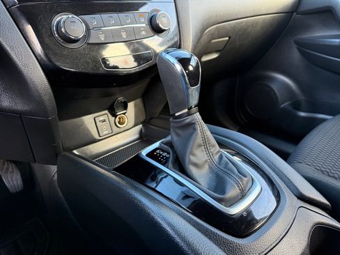 Used 2018 Nissan Rogue Sport S w/ S Appearance Package image 27