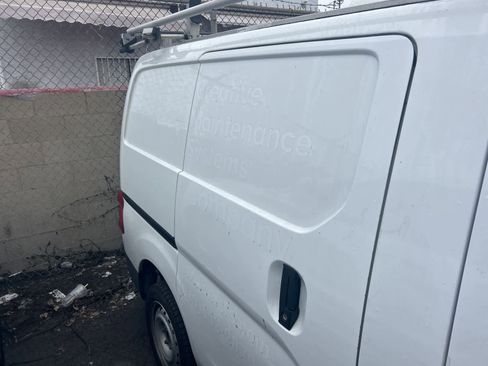 Used 2018 Nissan NV200 S w/ Cruise Control Package image 3