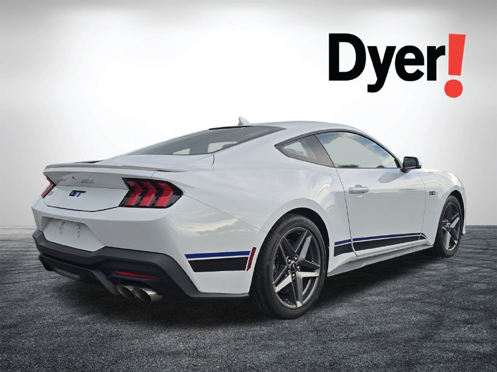 Used 2025 Ford Mustang GT Premium RWD image 4