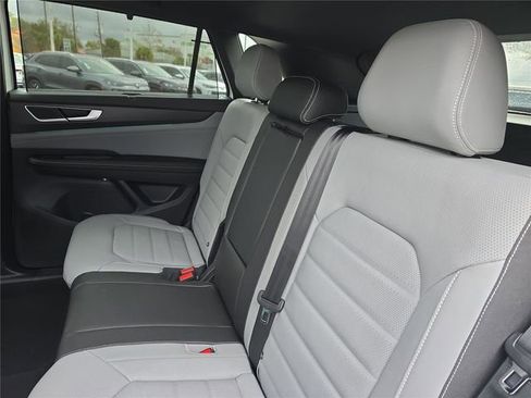 New 2026 Volkswagen Atlas Cross Sport SEL R-Line image 13