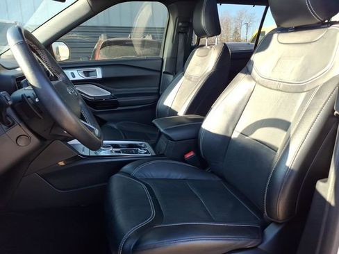 Used 2022 Ford Explorer ST w/ Equipment Group 401A AWD/4WD image 13