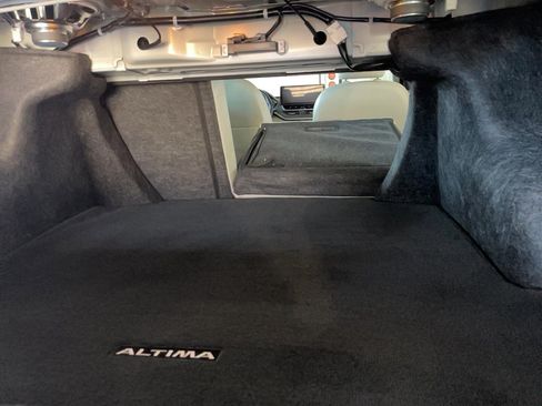 Used 2023 Nissan Altima 2.5 SL AWD/4WD image 23